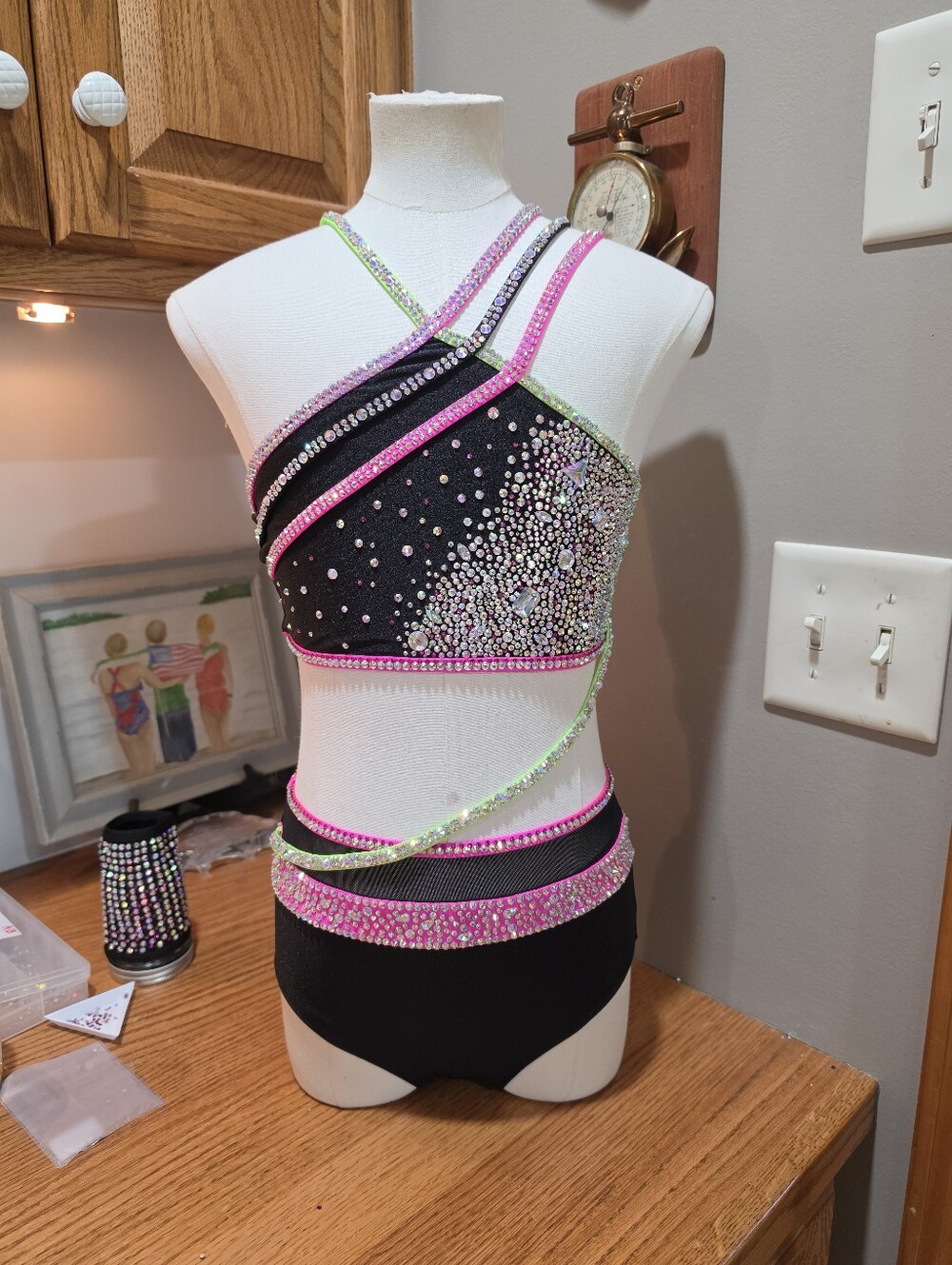 Brand New Semi custom Costume with Wristbands Child L
